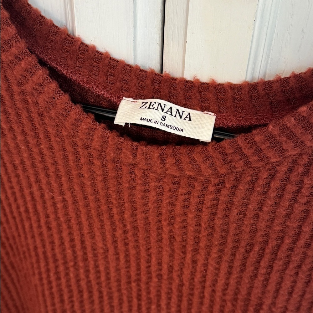 Zenana Outfitters Rust Orange Crew Neck Fuzzy Textured Sweater oversized S - Picture 2 of 5